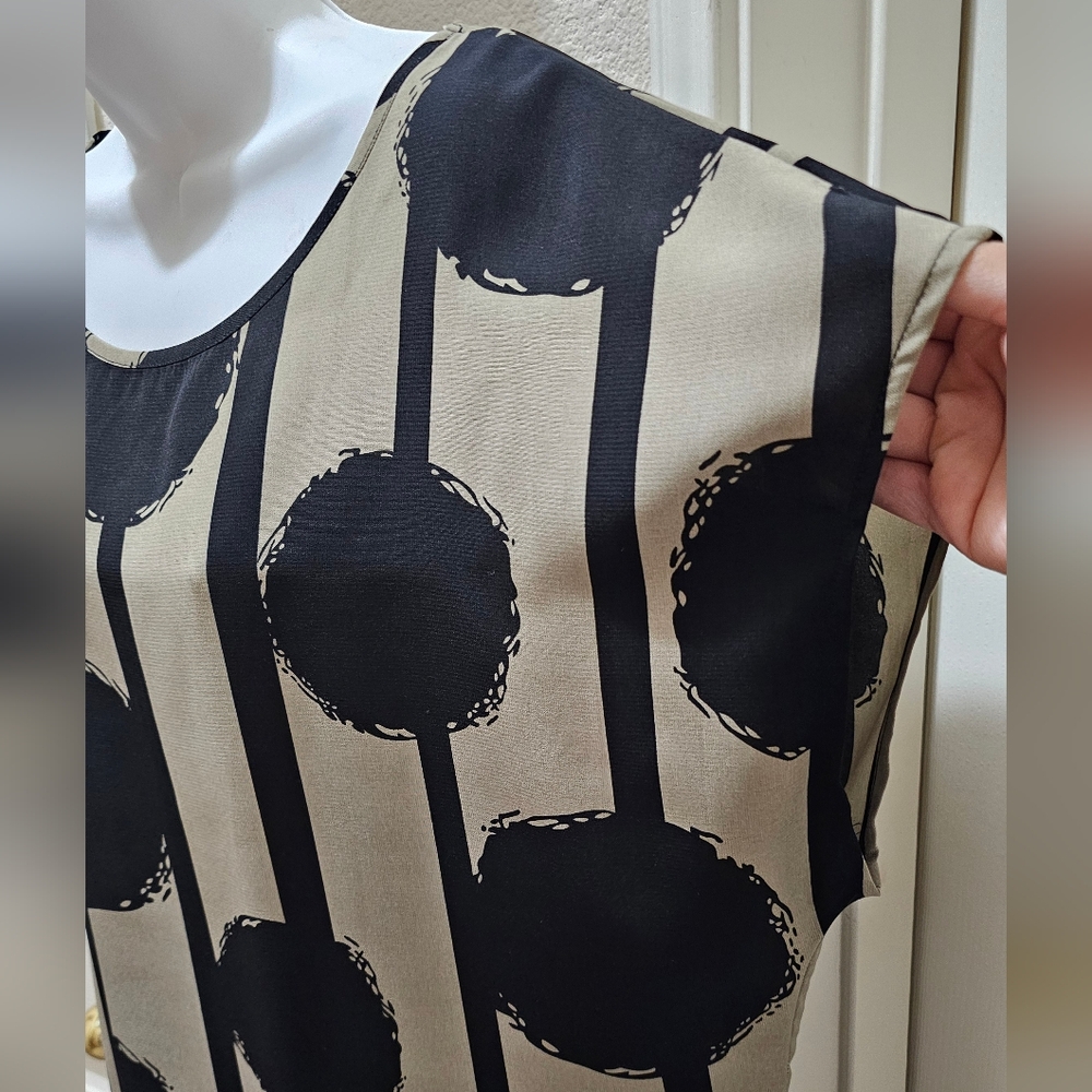 Emery Rose Elegant Lightweight Blouse Size XL EUC - Picture 4 of 13